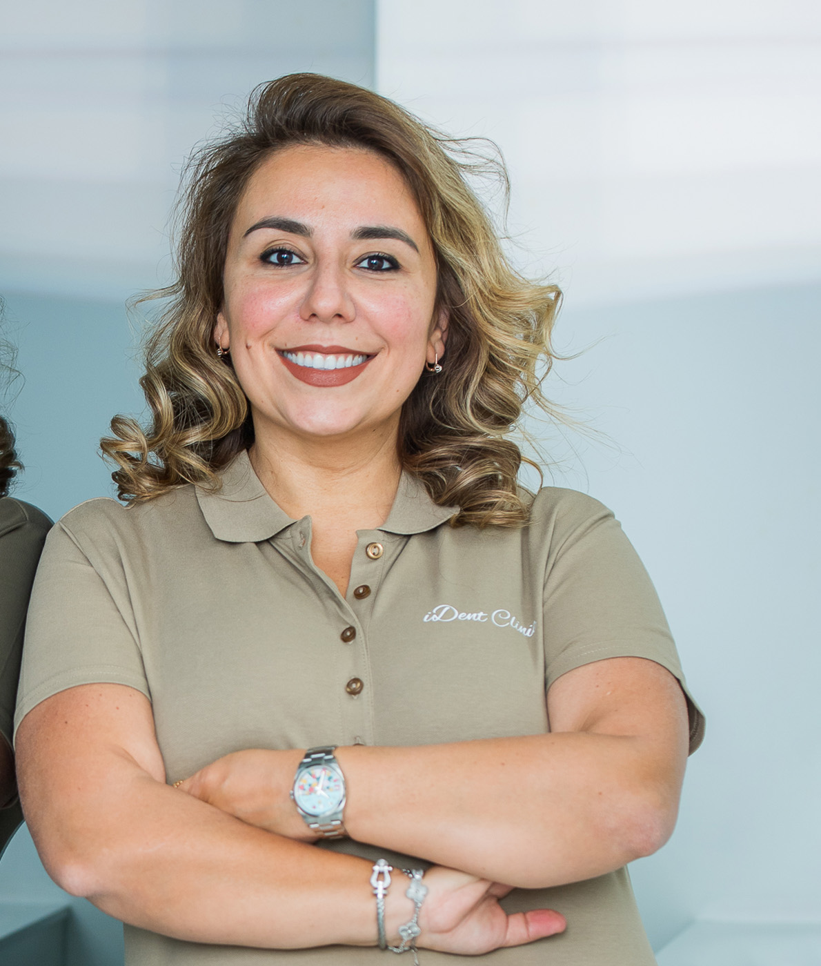 Varsik Hakopian : Invisalign Orthodontics